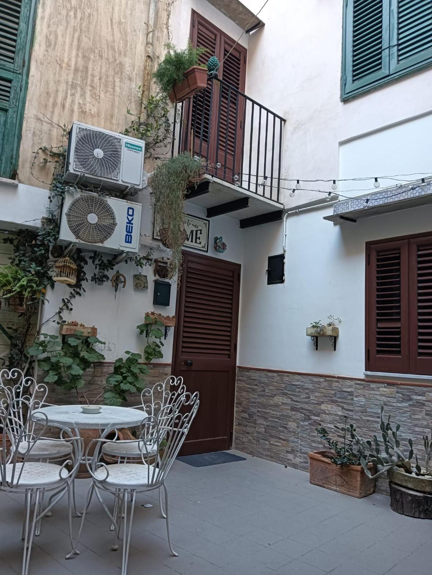 Daria'S Home Apartament Palermo Luaran gambar